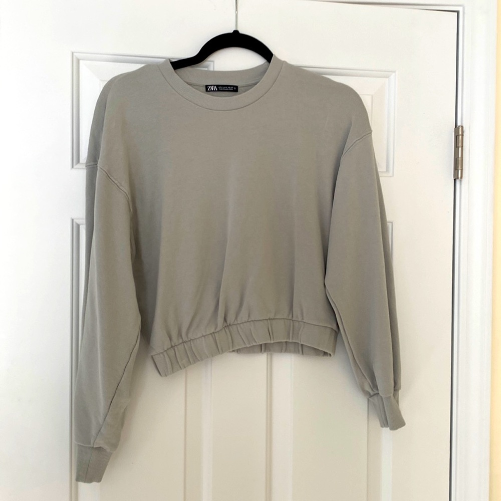 Zara sweatshirt